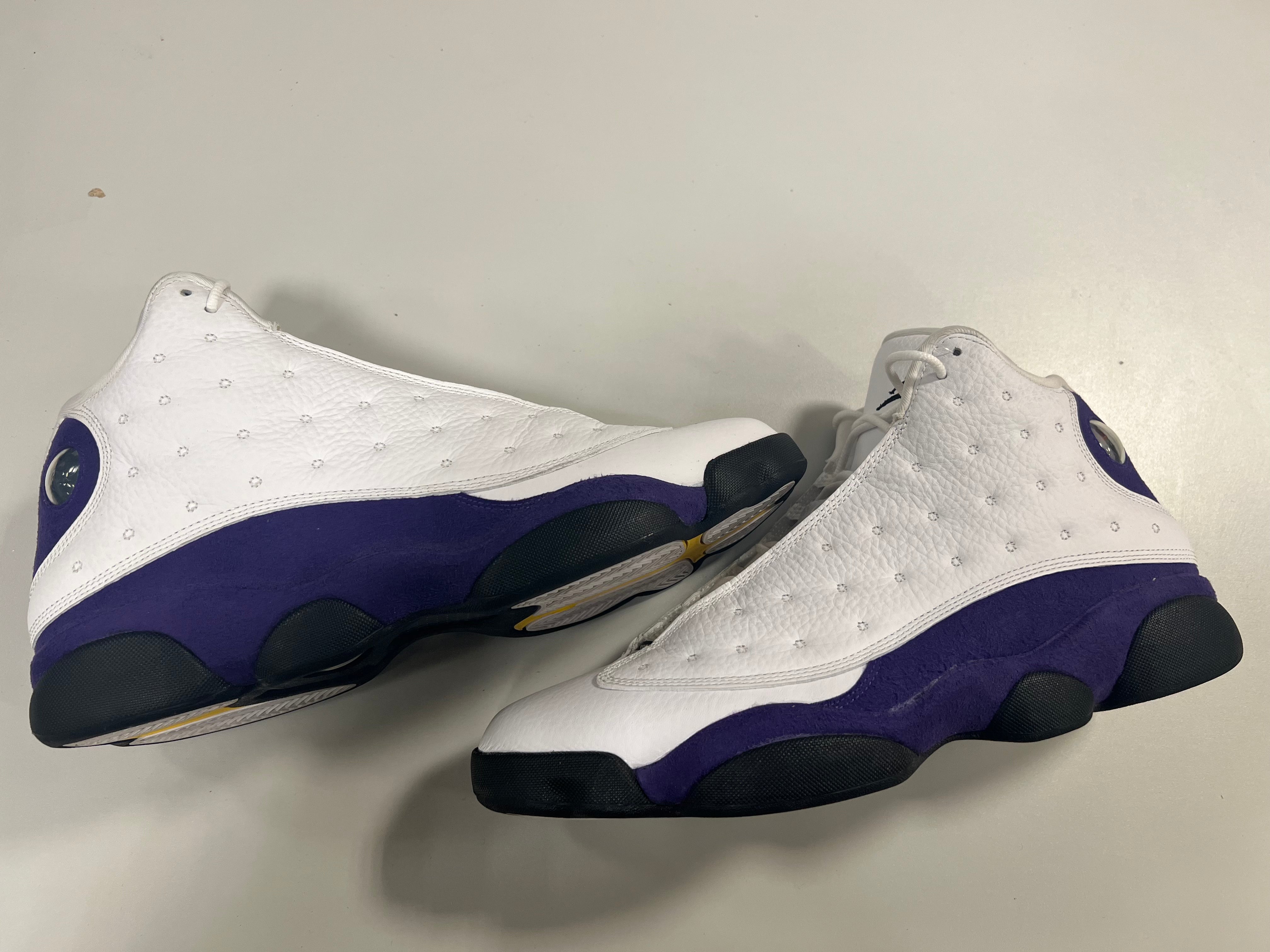 Lakers top 13 jordans